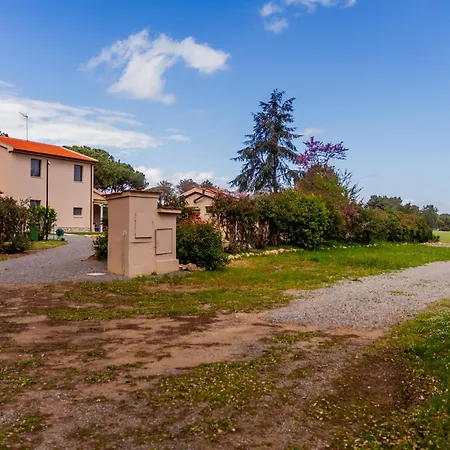 Casale Lorenzo 度假居 *