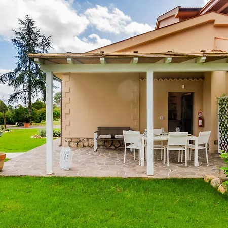 度假居 Casale Lorenzo *